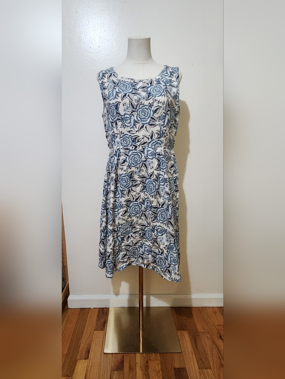 Mata Traders Blue Floral Sleeveless Midi Dress